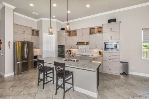 Kitchen - 1568 N Eagle Ridge Path, Hernando, FL 34442 photo 2 of 5