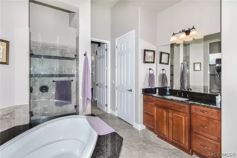 Bath - 1568 N Eagle Ridge Path, Hernando, FL 34442 photo 3 of 6