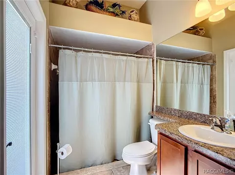 Bath - 1229 E Triple Crown Loop, Hernando, FL 34442 photo 7 of 7