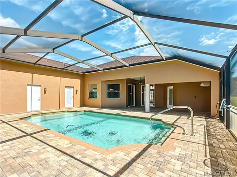 Exterior - 1229 E Triple Crown Loop, Hernando, FL 34442 photo 7 of 10