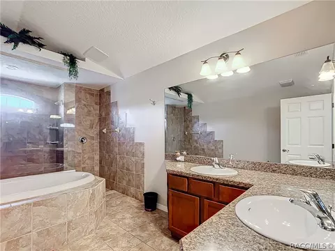 Bath - 1229 E Triple Crown Loop, Hernando, FL 34442 photo 1 of 7
