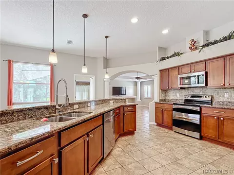 Kitchen - 1229 E Triple Crown Loop, Hernando, FL 34442 photo 4 of 4
