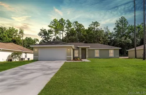 109 W Camino Ln, Citrus Springs, FL 34434