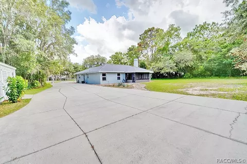 725 E Knightsbrige Pl, Lecanto, FL 34461 photo 5