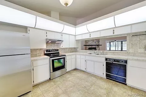 725 E Knightsbrige Pl, Lecanto, FL 34461 photo 13