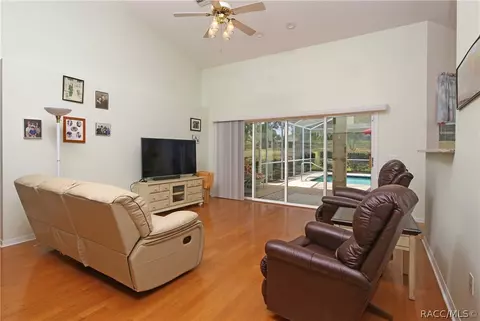 Living - 388 E Cumberland Ct, Hernando, FL 34442 photo 2 of 2