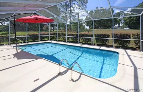 Exterior - 388 E Cumberland Ct, Hernando, FL 34442 photo 2 of 9