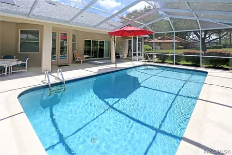 Exterior - 388 E Cumberland Ct, Hernando, FL 34442 photo 4 of 9