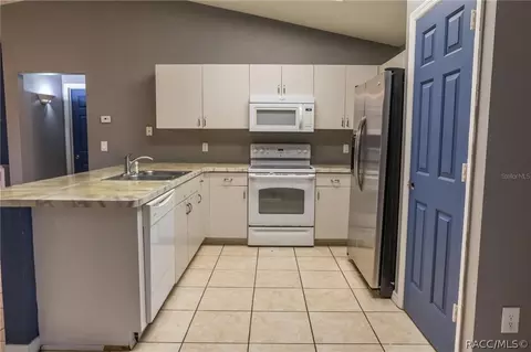 Kitchen - 16 Bahia Pass Loop, Ocala, FL 34472 photo 2 of 2