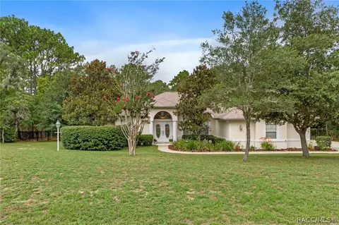 3045 W Blossom Dr, Beverly Hills, FL 34465