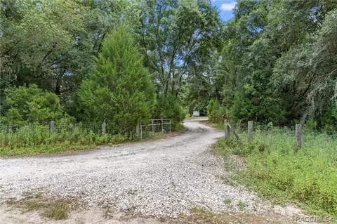 7496 E Spanish Trl, Floral City, FL 34436