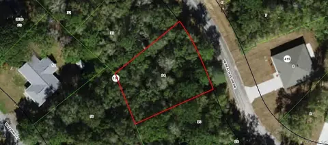 2032 W Beach Plum Dr, Citrus Springs, FL 34434