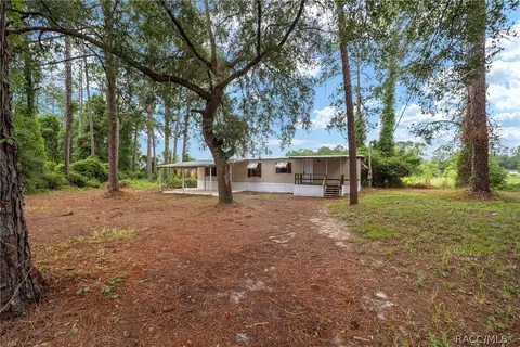 4250 E Fort Apache Pl, Dunnellon, FL 34434 photo 2