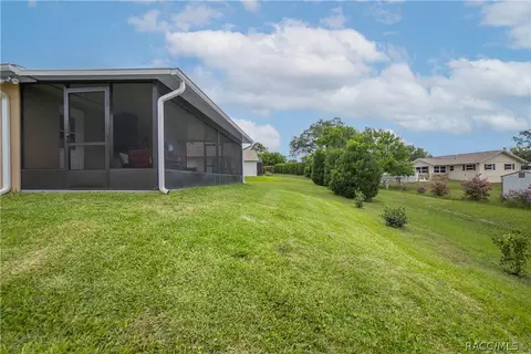 Exterior - 781 W Sunbird Path, Hernando, FL 34442 photo 7 of 8