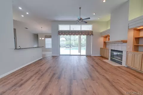 Living - 634 E Keller Ct, Hernando, FL 34442 photo 1 of 9