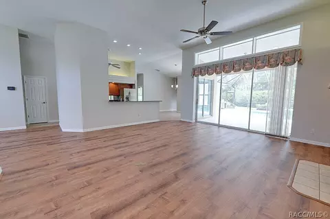 Living - 634 E Keller Ct, Hernando, FL 34442 photo 5 of 9
