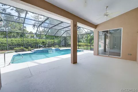 Exterior - 634 E Keller Ct, Hernando, FL 34442 photo 4 of 16