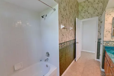 Bath - 634 E Keller Ct, Hernando, FL 34442 photo 5 of 5
