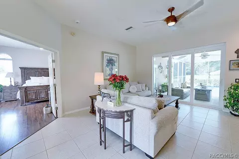 116 E Falconry Ct, Hernando, FL 34442 photo 8