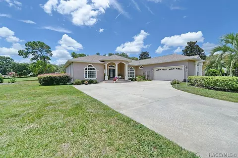 116 E Falconry Ct, Hernando, FL 34442