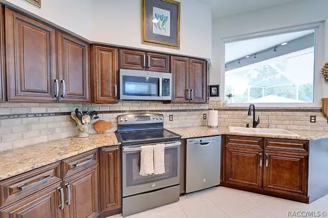 116 E Falconry Ct, Hernando, FL 34442 photo 16