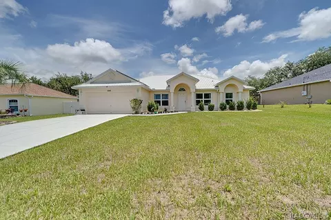 8501 N Tiny Lily Dr, Citrus Springs, FL 34434