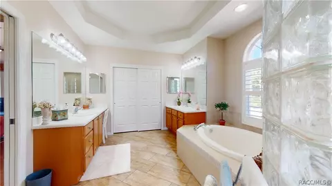 Bath - 1515 N Killebrew Pt, Hernando, FL 34442 photo 4 of 5