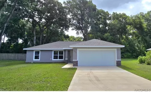 10150 N Biscayne Dr, Citrus Springs, FL 34434