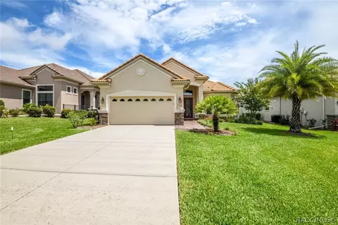 Exterior - 1799 W Sundown Ln, Hernando, FL 34442 photo 6 of 17