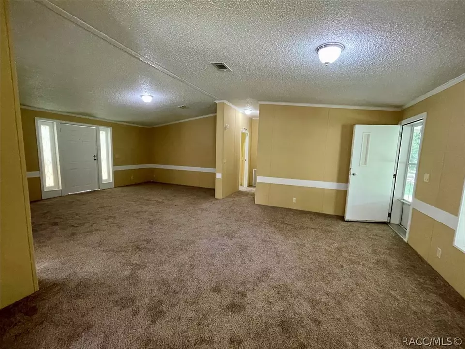  9215 E Roan Ln, Inverness, FL 34450 photo 14