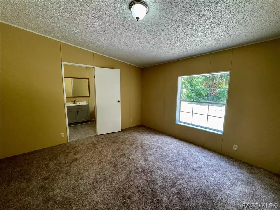  9215 E Roan Ln, Inverness, FL 34450 photo 18