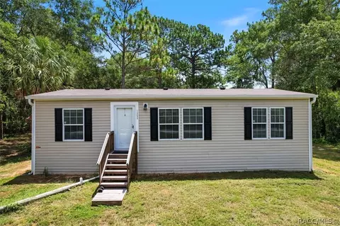 1359 S Skyway Ave, Homosassa, FL 34448