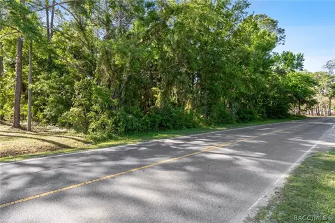 8274 W Homosassa Trl, Homosassa, FL 34448