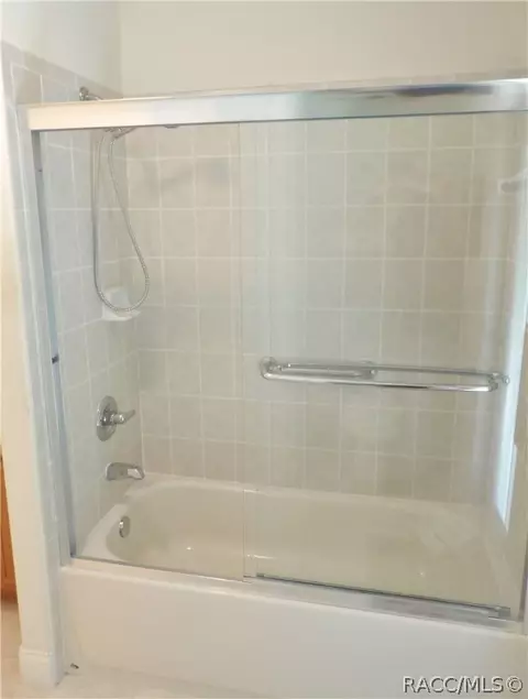 Bath - 1798 W Redding St, Hernando, FL 34442 photo 6 of 6