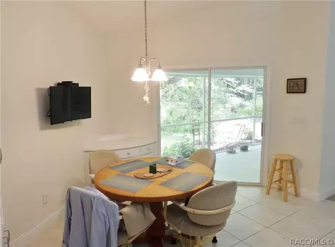 Dining - 1798 W Redding St, Hernando, FL 34442 photo 2 of 3