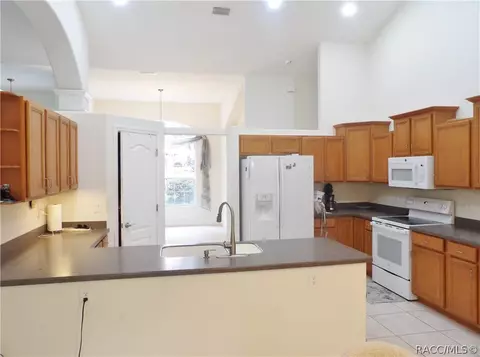 Kitchen - 1798 W Redding St, Hernando, FL 34442 photo 3 of 5