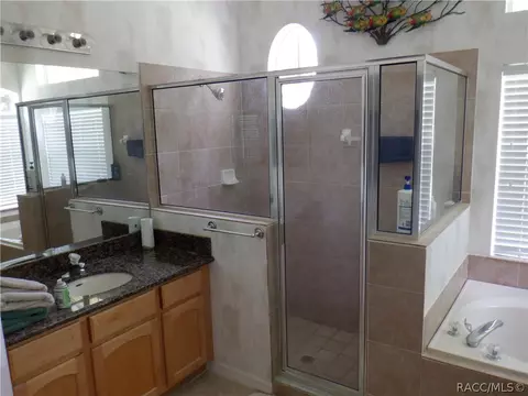 Bath - 7365 N Redbird Ter, Hernando, FL 34442 photo 2 of 12