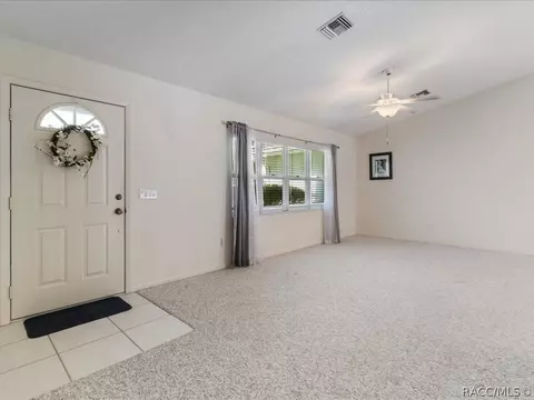 Entry Way - 129 W National St, Hernando, FL 34442 photo 3 of 5