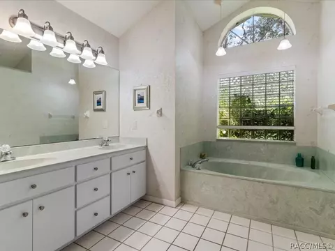 Bath - 129 W National St, Hernando, FL 34442 photo 1 of 5
