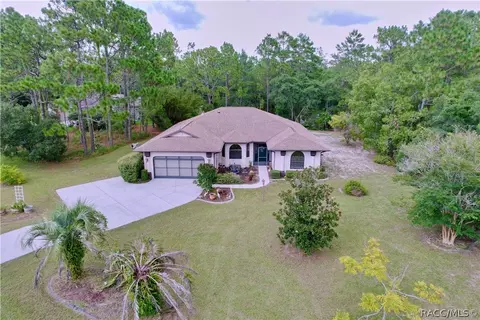 5785 N Hazelwood Dr, Beverly Hills, FL 34465