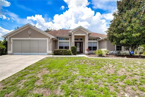 24 Smilax Ct N, Homosassa, FL 34446