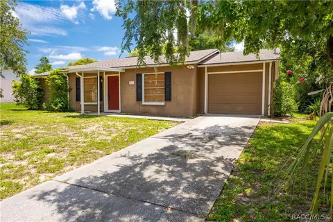 6200 Layton Ave, Spring Hill, FL 34608