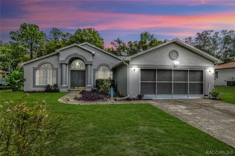 5655 W Hesse Ct, Homosassa, FL 34448