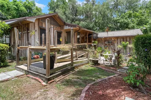 204 W Vine St, Inverness, FL 34450