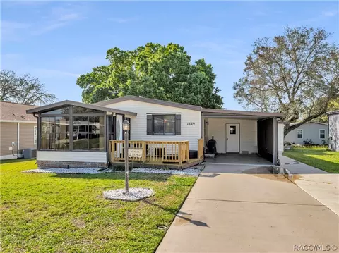 1539 W Schwartz Blvd, Lady Lake, FL 32159