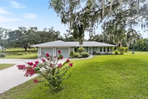 9175 W Chata Pl, Crystal River, FL 34428