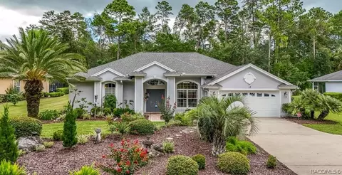 17 Oak Village Blvd S, Homosassa, FL 34446