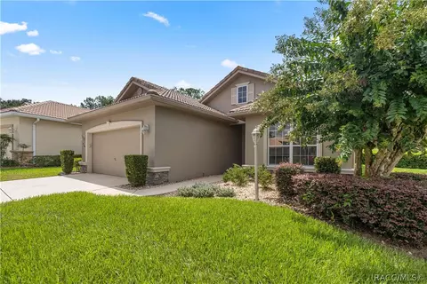 Exterior - 860 W Silver Meadow Loop, Hernando, FL 34442 photo 9 of 12