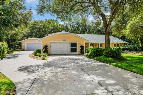 2844 W Aleuts Dr, Beverly Hills, FL 34465