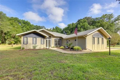 11220 N Blackfoot Pt, Dunnellon, FL 34434